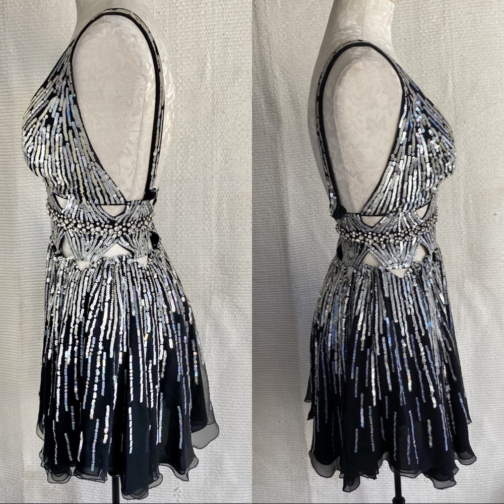 Vintage Y2K 2/4 Silk Sexy Embellished Party Dress - Picture 6 of 8